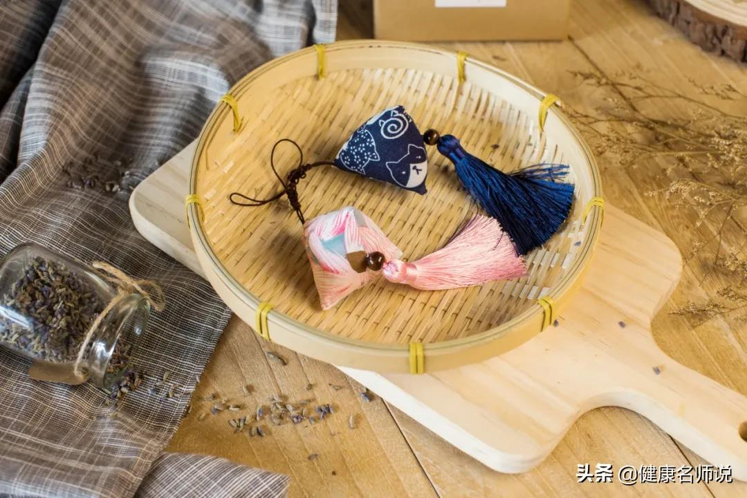 失眠的人多吃这5种“水果”,助眠又滋补!超市里常见,还特便宜