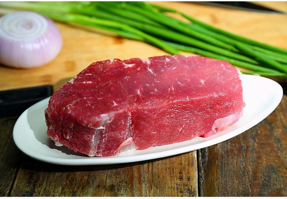 高血压病人不能吃牛肉?来听心血管医生讲,牛肉的这些功效