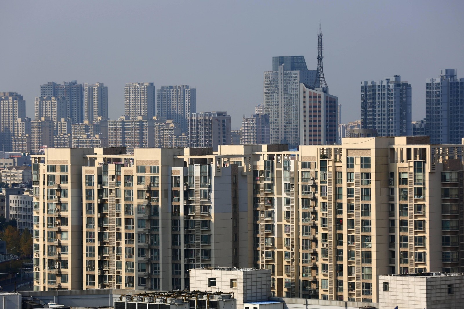 楼市传来4个好消息,2021房价“下跌有望”?刚需的春天来了