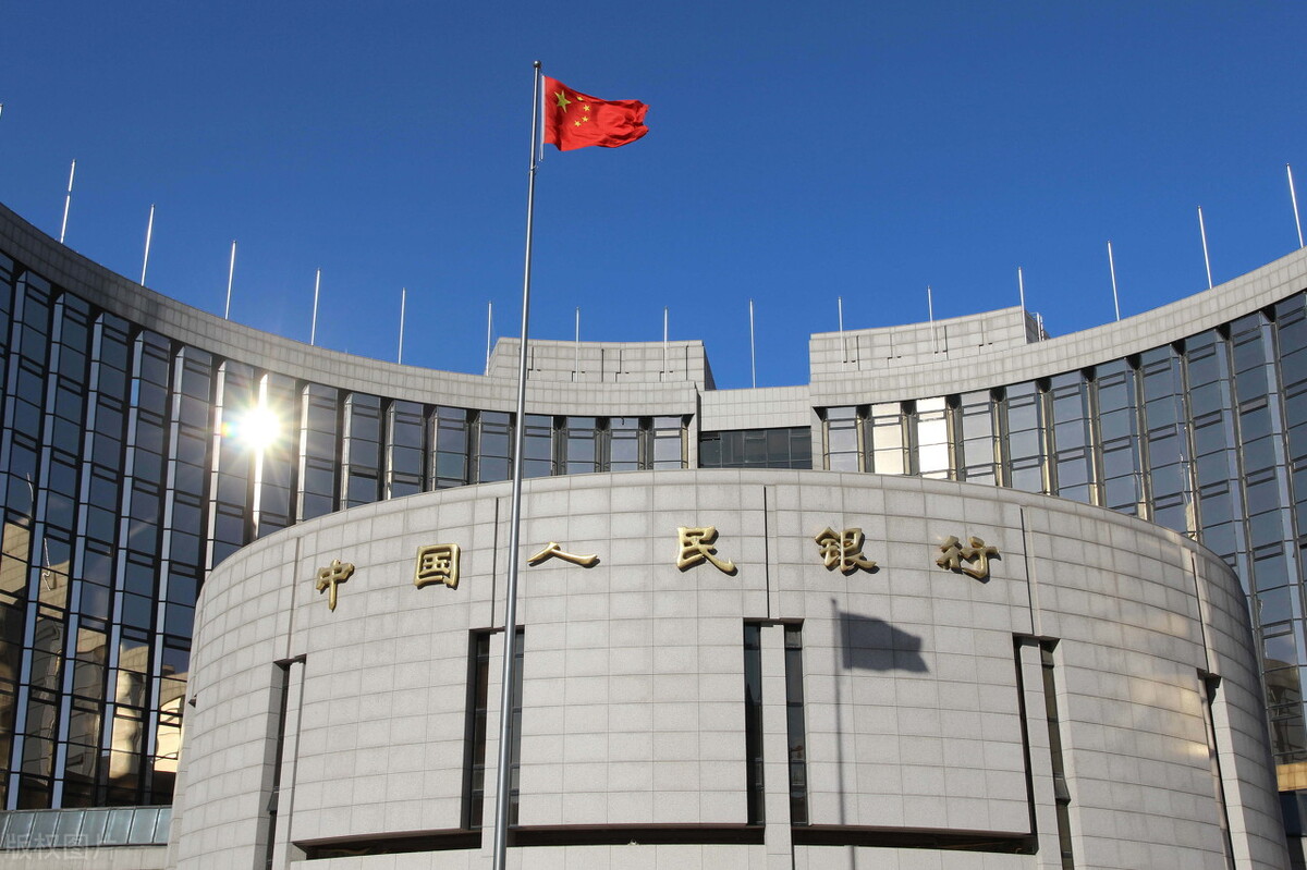 楼市调控“惊雷”阵阵,房价调控史上一个教科书式的案例可能诞生