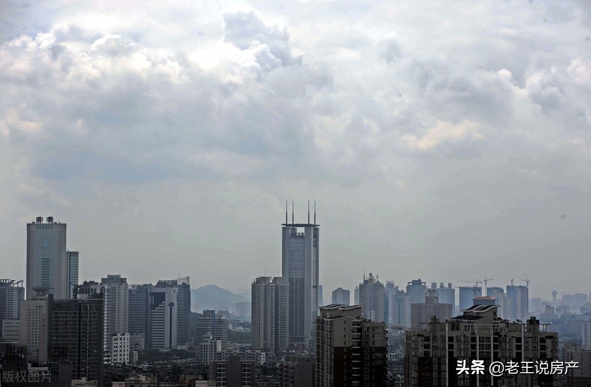 楼市唱响“集结号”,社科院预测、高层表态,今年房价将迎来拐点